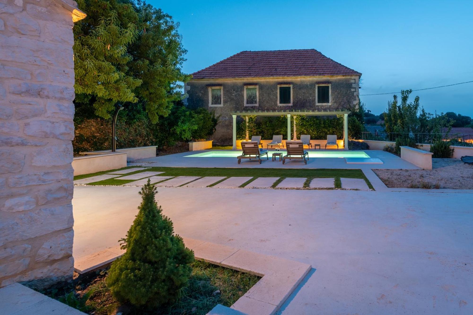 Villa Komelo Skrip Luaran gambar